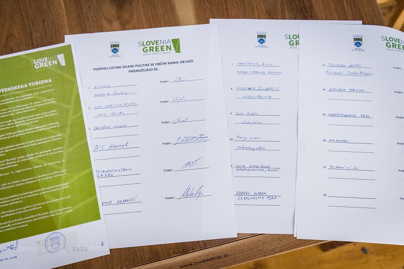 Podpis Zelene Politike (94 of 105)